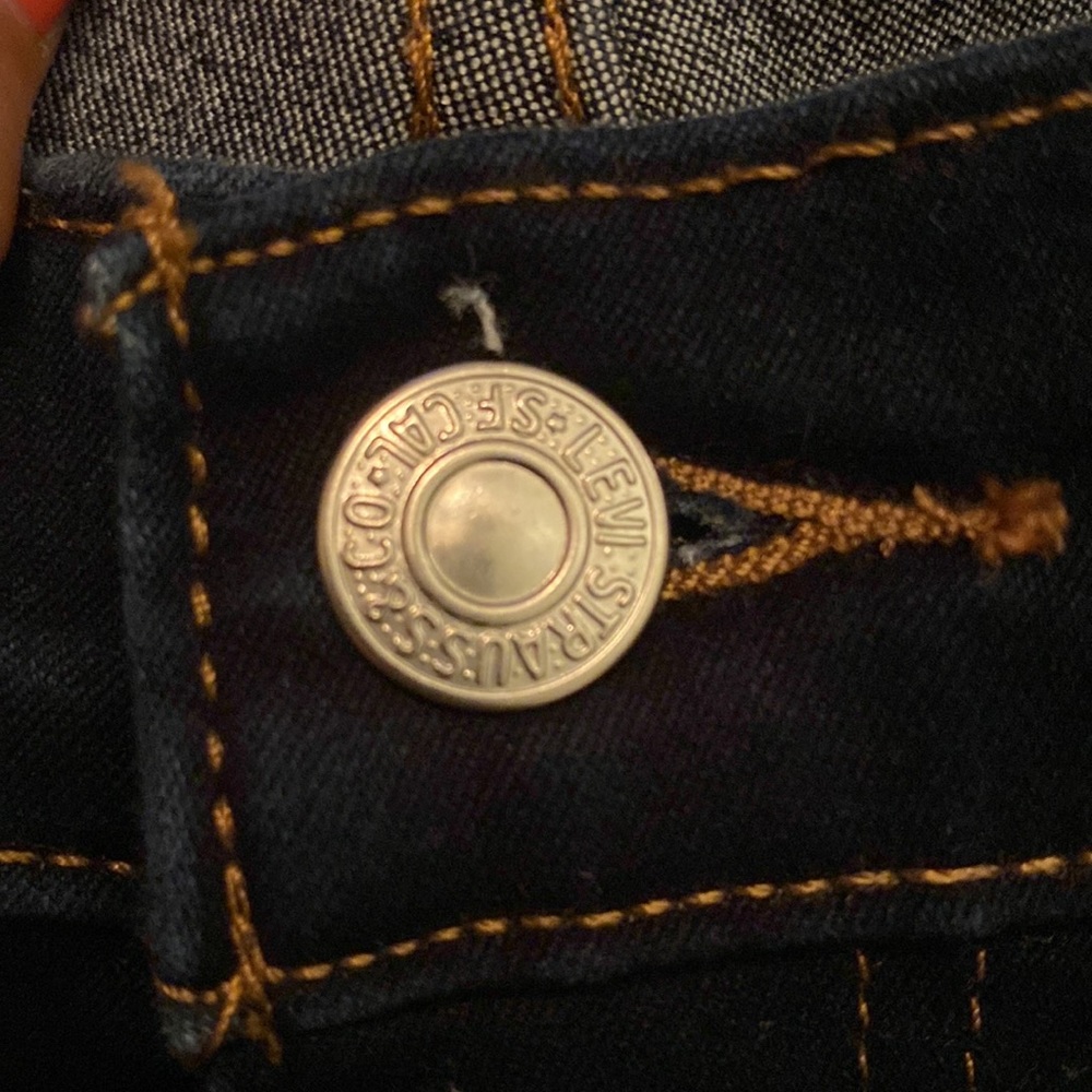 🔥DaRk BLuE like new Levi Jeans🔥 - Picture 5 of 12